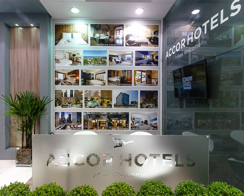 stand-Accor-WTM-16-16