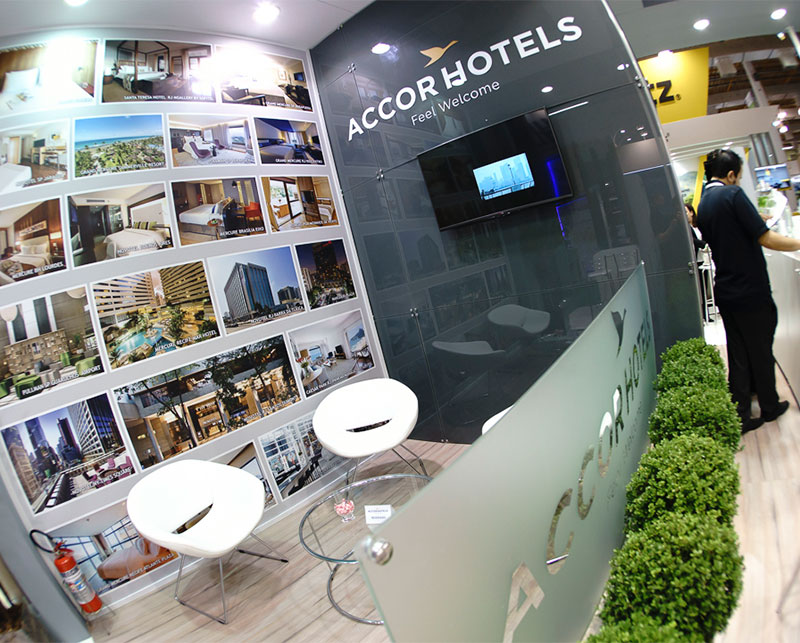 stand-Accor-WTM-16-41